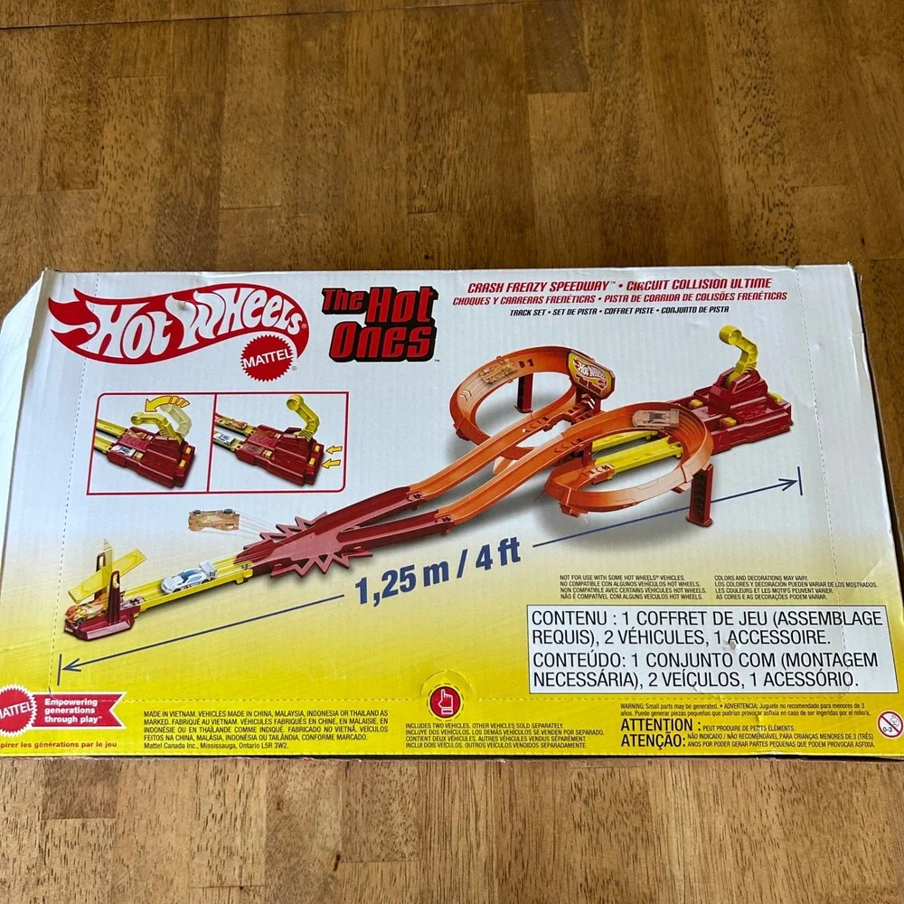 Hot Wheels The Hot Ones Crash Frenzy Speedway Track Set 4ft Speed Snap 2 Cars